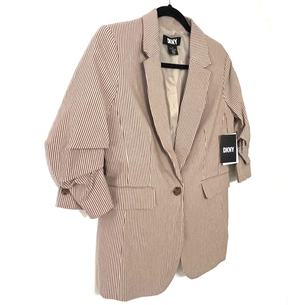 DKNY Ruched 3Q Sleeves One Button Pinstripe Blazer in Khaki Brown - Picture 3 of 13